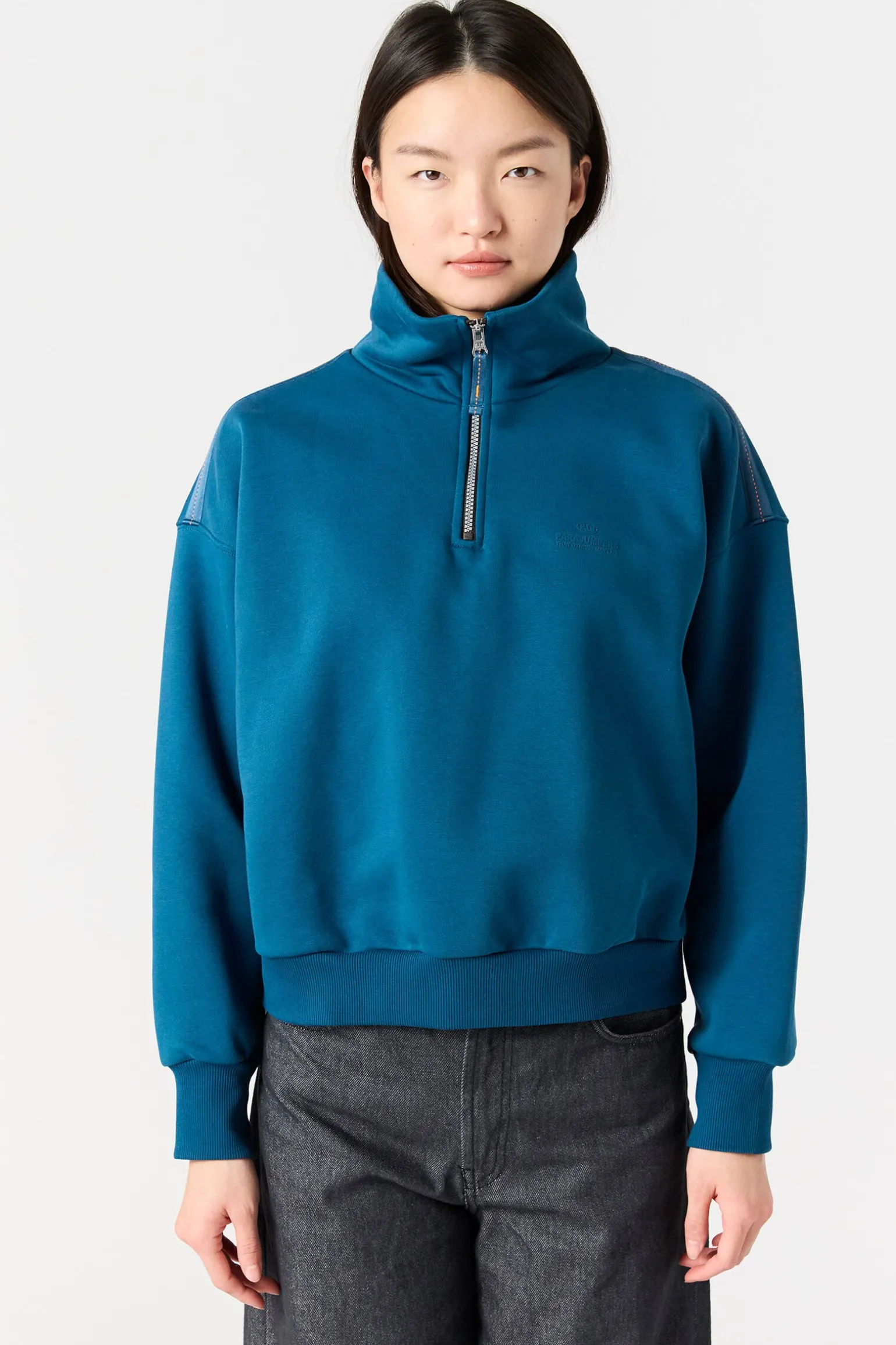 ZENDAYA - SWEATSHIRT MIT HALBEM REIßVERSCHLUSS